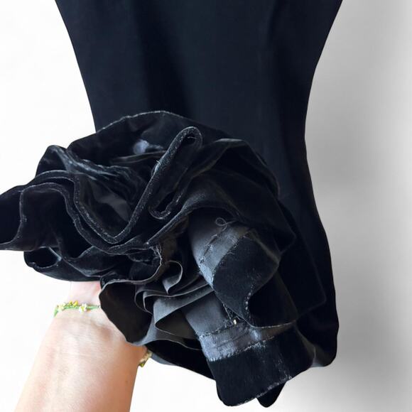 Anne Klein for Kenar Black Velvet Gown Size 4 Off Shoulder Evening Dress - Picture 7 of 8